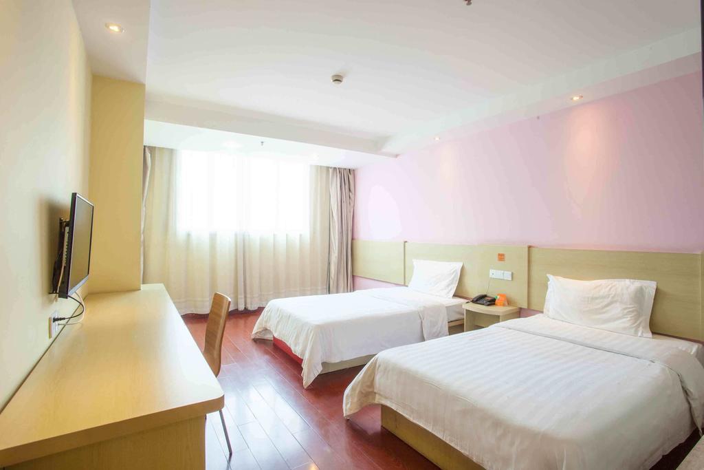 7Days Inn Zhuhai Hengqin Changlong Wanzai Port חדר תמונה