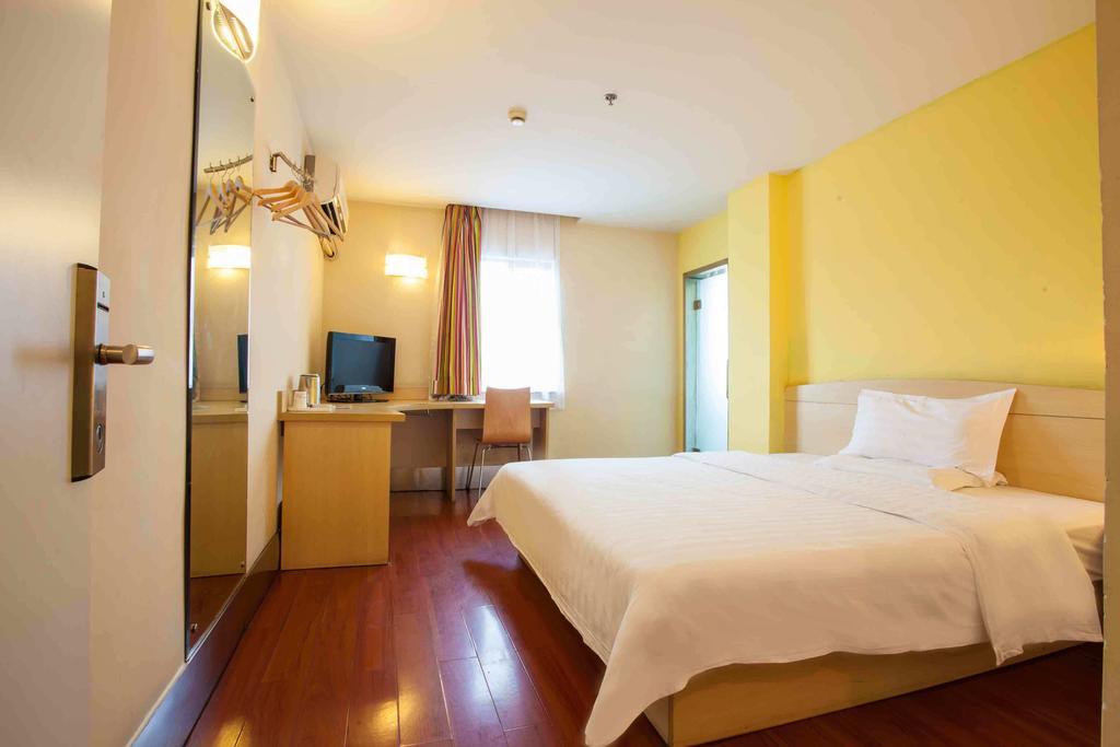 7Days Inn Zhuhai Hengqin Changlong Wanzai Port חדר תמונה